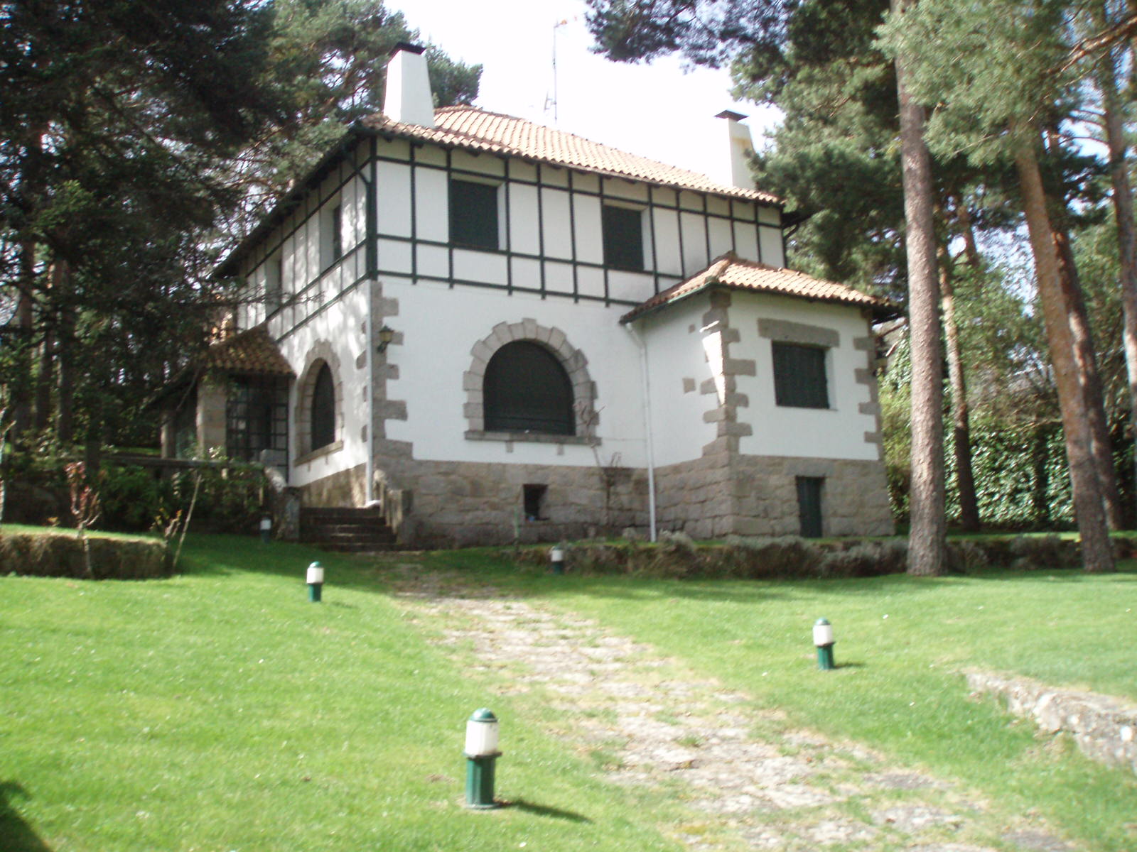 880 El Abeto